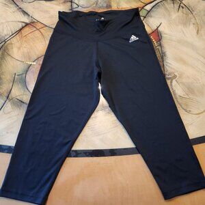 Adidas Climalite Women Capri Size Small Black
